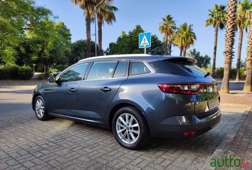 2018' Renault Megane Sport Tourer photo #5