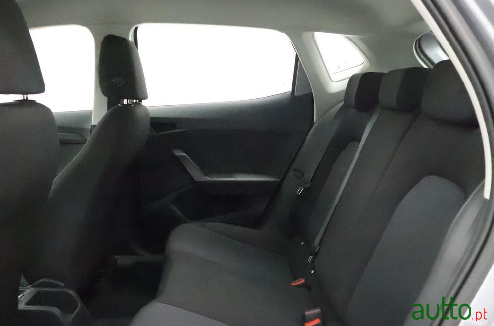 2024' SEAT Ibiza 1.0 Tsi Style photo #4