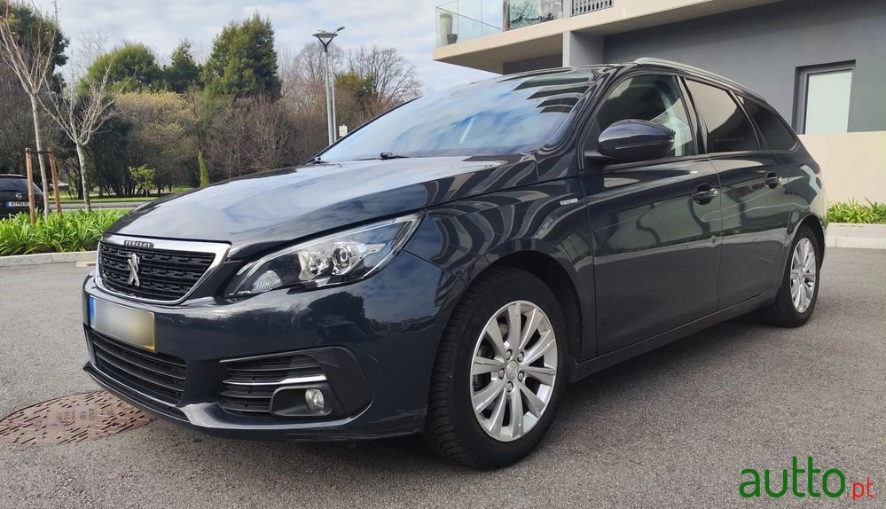 2019' Peugeot 308 Sw photo #1