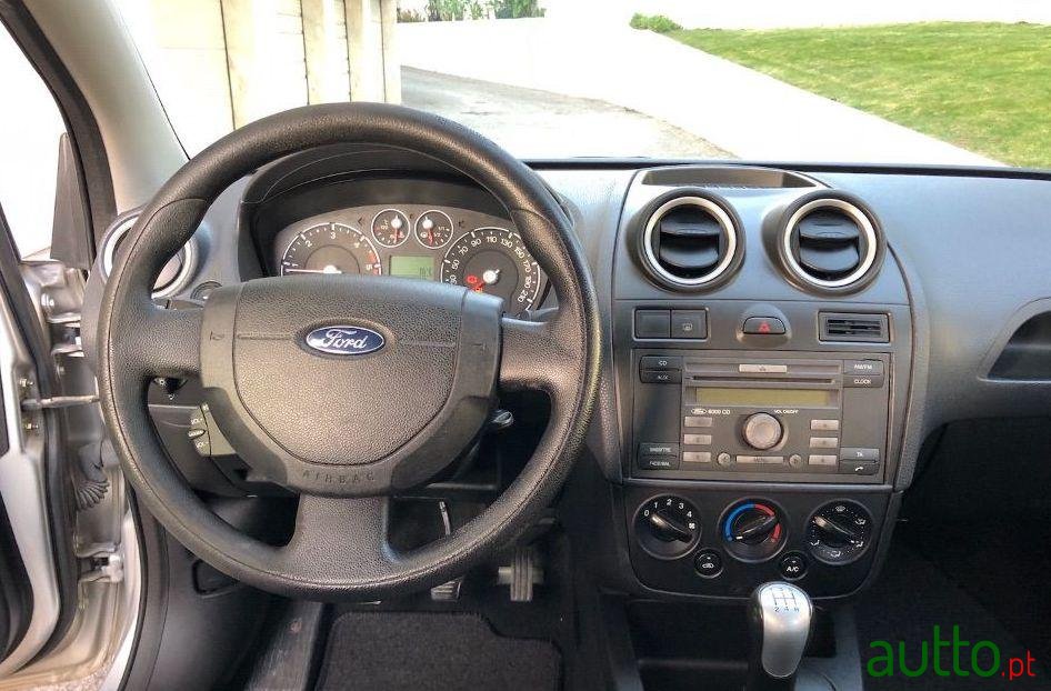 2006' Ford Fiesta 1.4 Tdci Ghia photo #1