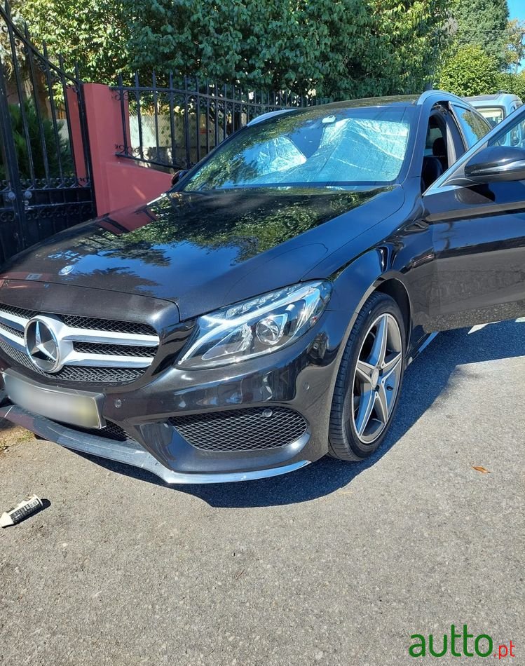 2015' Mercedes-Benz Classe C photo #1