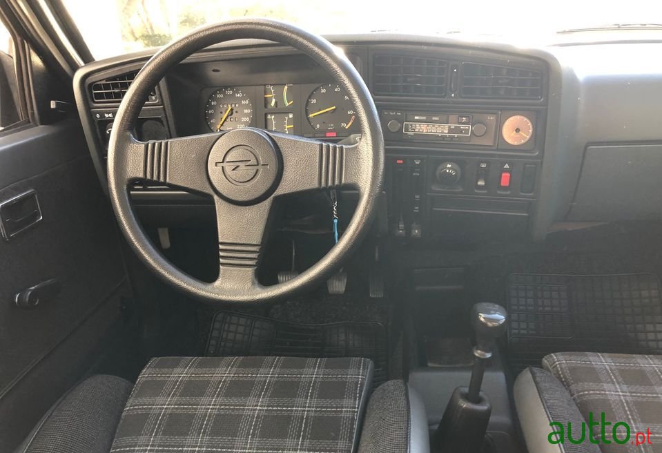 1982' Opel Ascona photo #5