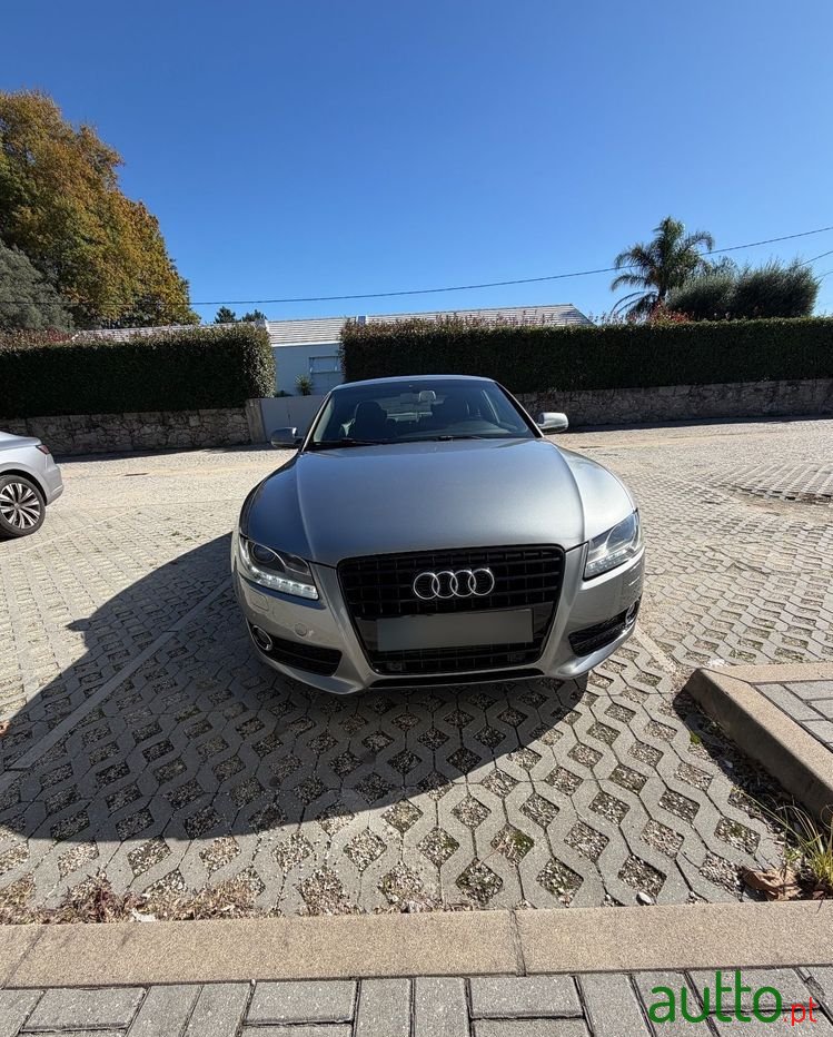 2009' Audi A5 2.0 Tdi photo #3