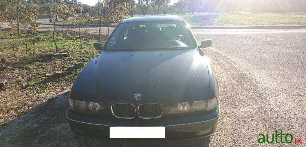 2000' BMW 520 photo #2