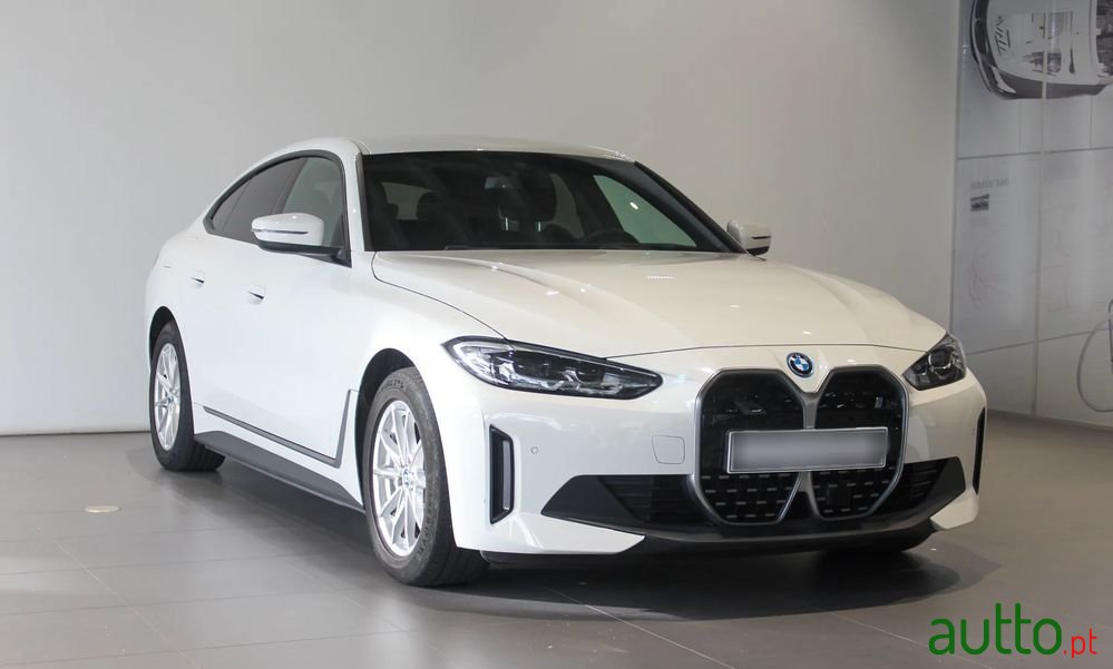 2023' BMW Série I Edrive40 photo #3