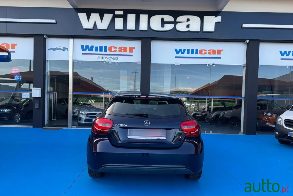 2016' Mercedes-Benz Classe A D Style photo #5