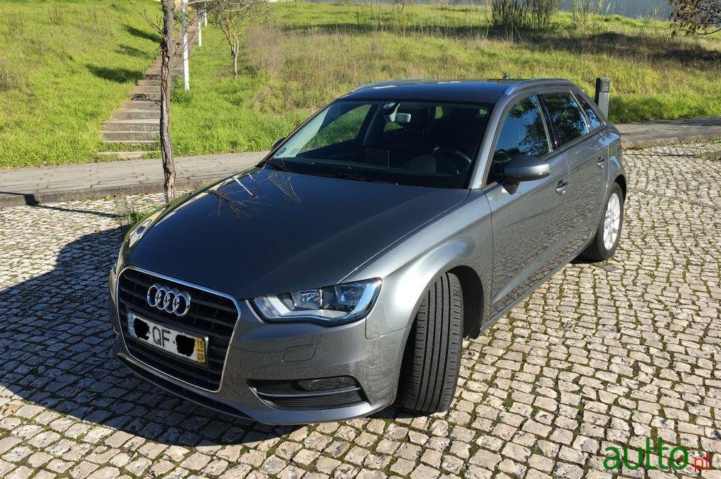 2015' Audi A3 Sportback photo #1