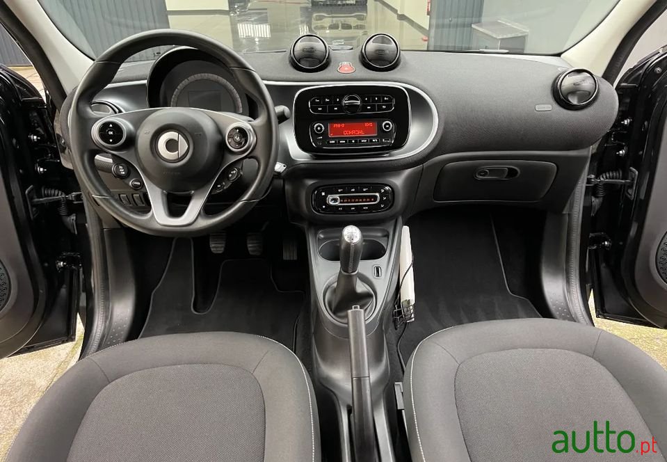 2019' Smart Forfour photo #5