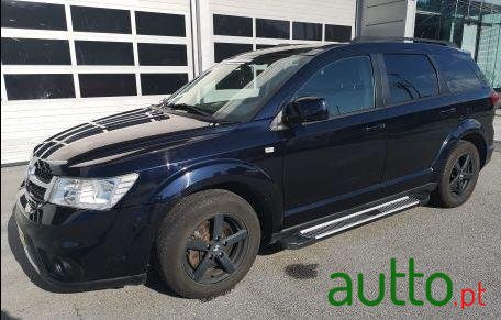 2012' Fiat Freemont photo #2