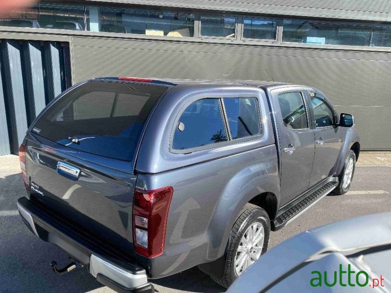 2020' Isuzu D-Max photo #4