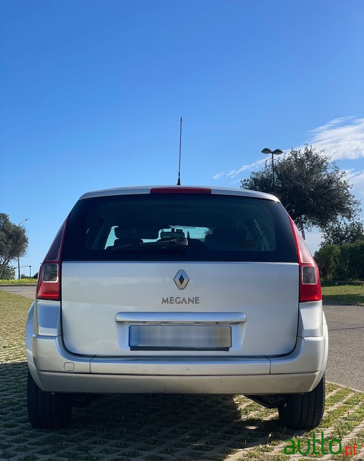 2008' Renault Megane Break photo #5