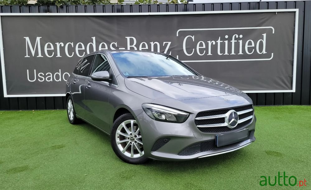 2019' Mercedes-Benz B 180 photo #3