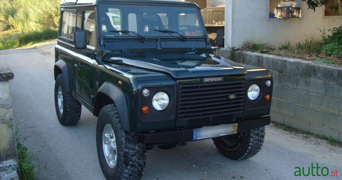 1998' Land Rover Defender 90 90 TD5 photo #1