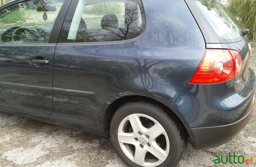 2005' Volkswagen Golf 1.9 TDi 6V Confortline photo #3