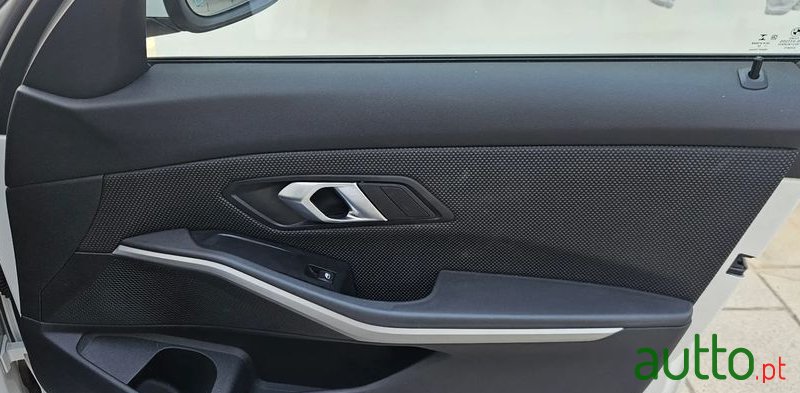 2019' BMW Série 3 E Touring Auto photo #5