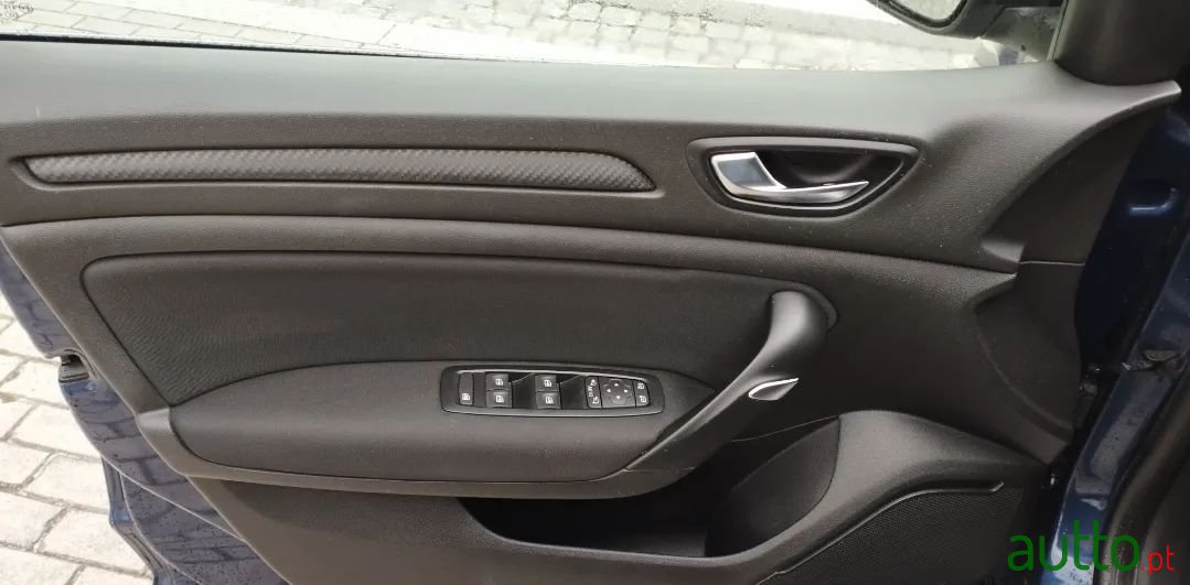 2019' Renault Megane Sport Tourer photo #6