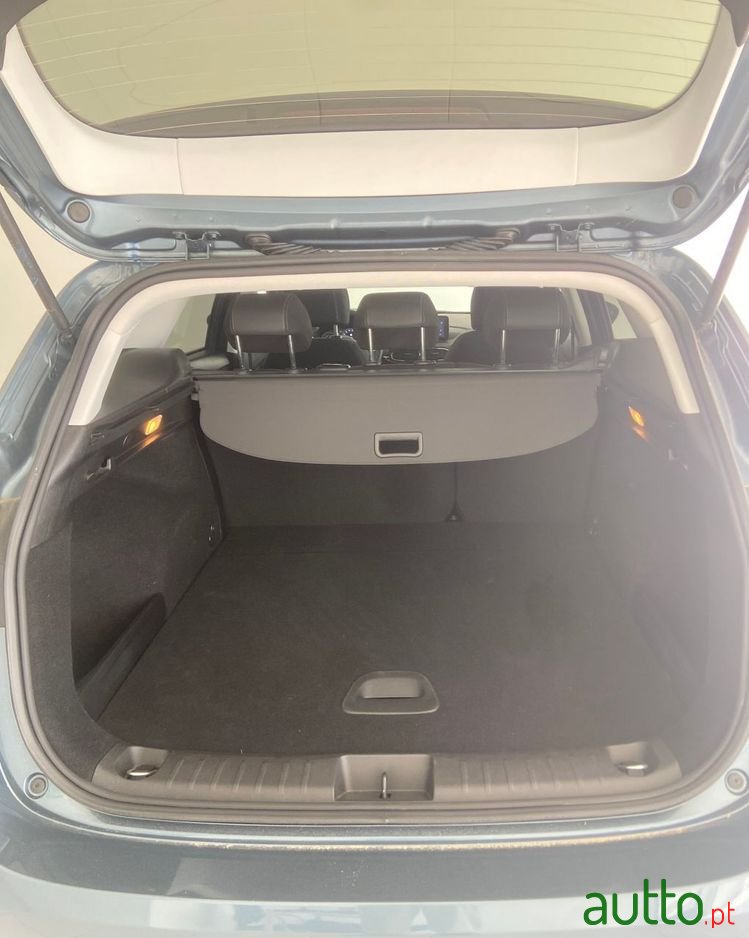 2022' Fiat Tipo Station Wagon Cross photo #6