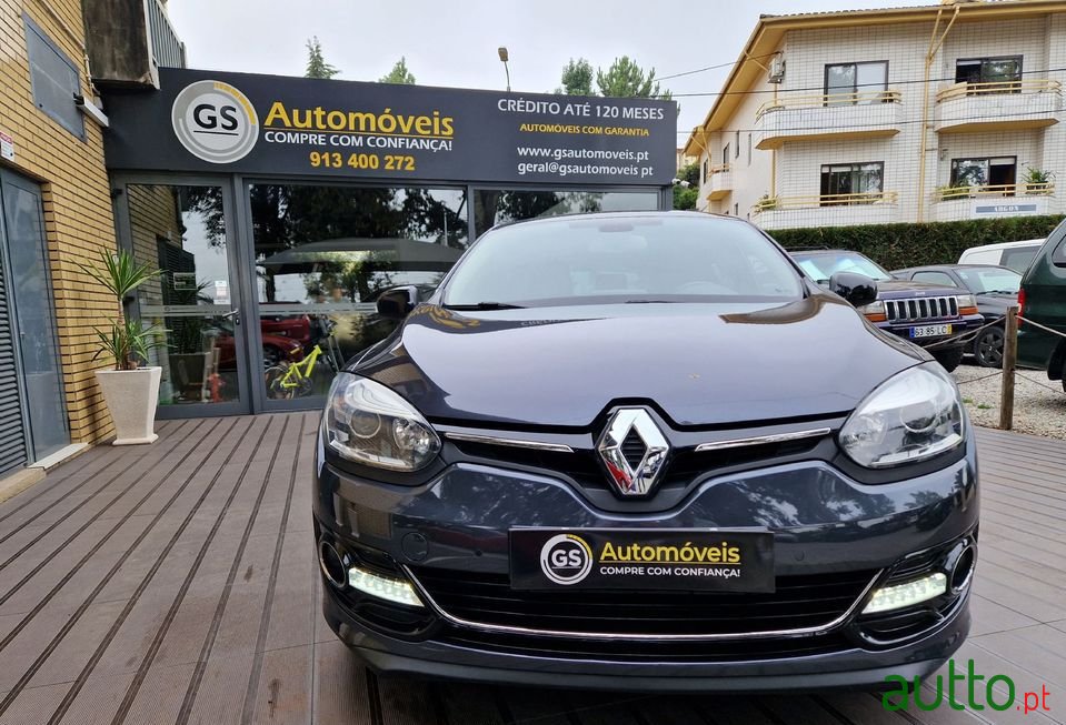 2014' Renault Megane photo #3