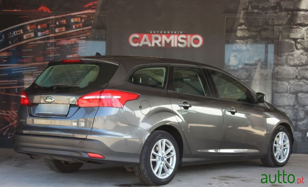 2016' Ford Focus Sw photo #3