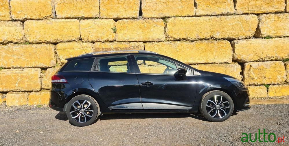 2018' Renault Clio Sport Tourer photo #4