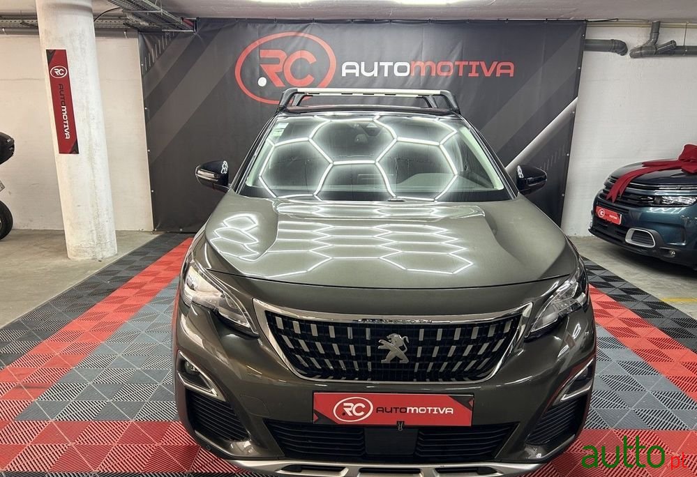 2019' Peugeot 3008 photo #2