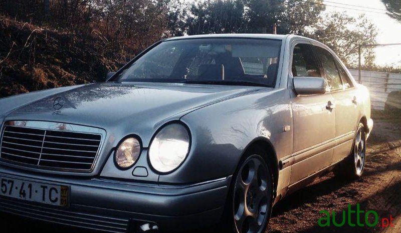 1997' Mercedes-Benz E-290 Avantgarde photo #1