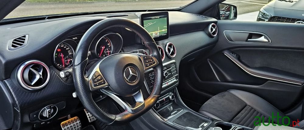 2018' Mercedes-Benz Classe A photo #6