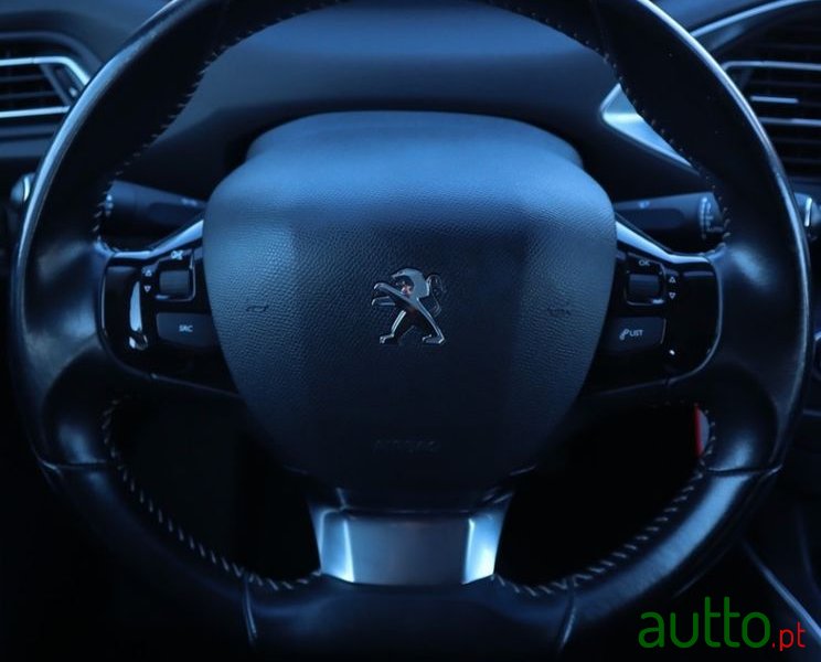 2018' Peugeot 308 Sw photo #5