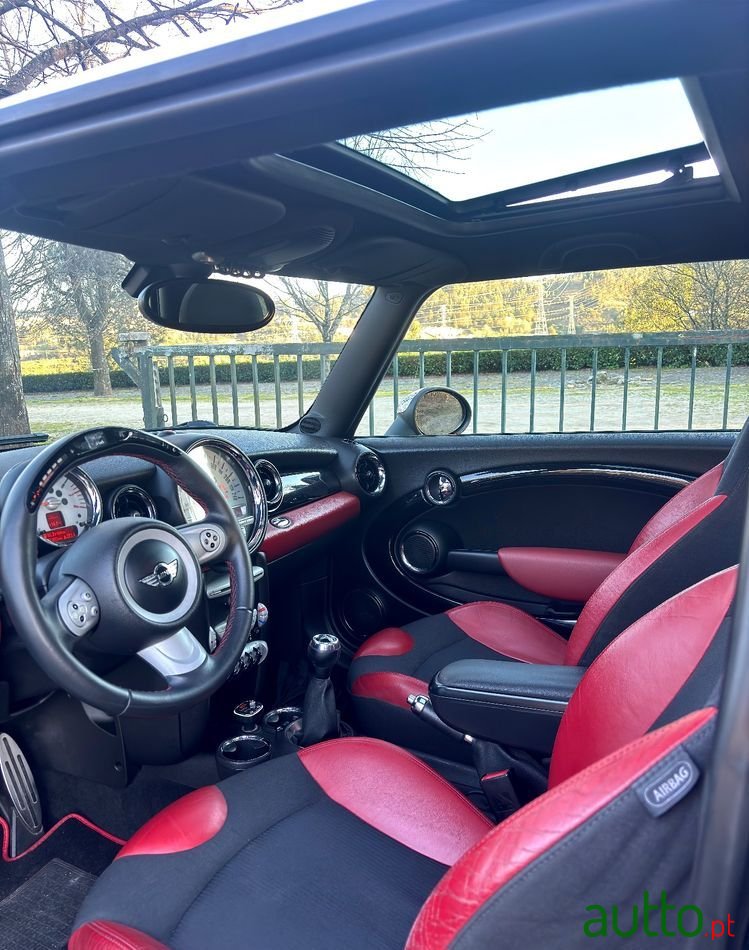 2007' MINI Cooper S 3 Portas photo #6
