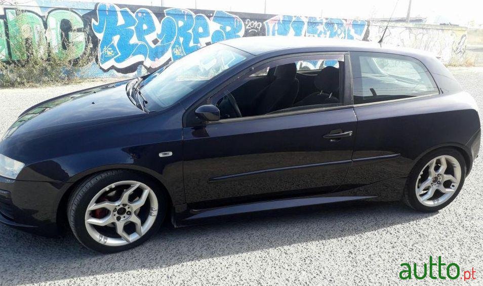 2002' Fiat Stilo photo #1