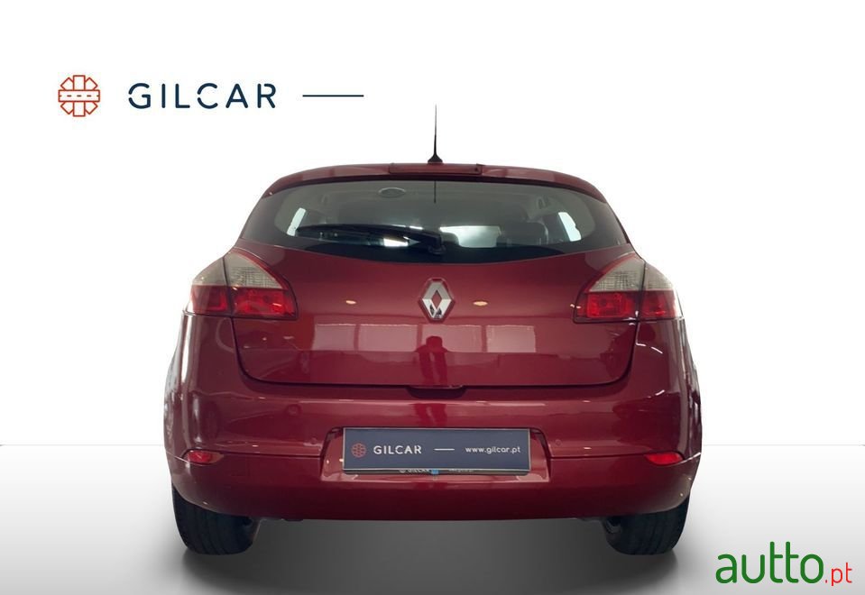 2013' Renault Megane photo #5