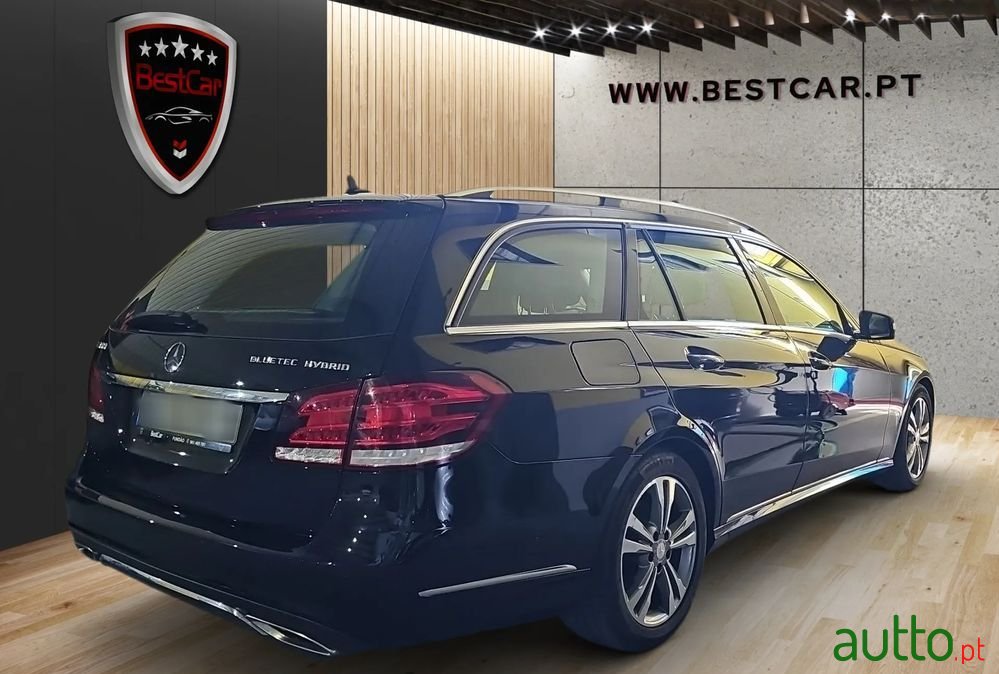 2015' Mercedes-Benz Classe E photo #3