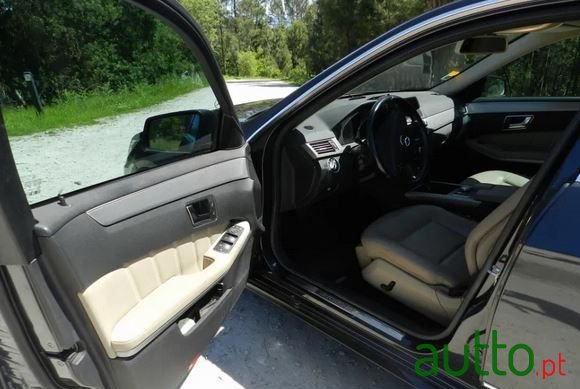 2015' Mercedes-Benz E-220 photo #5