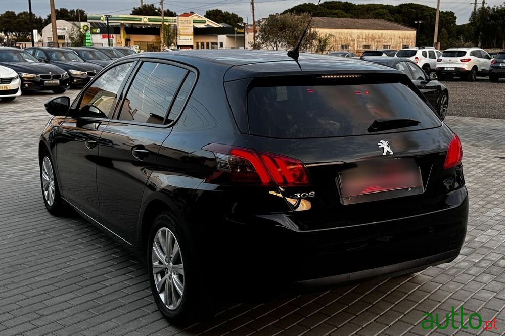 2020' Peugeot 308 photo #4