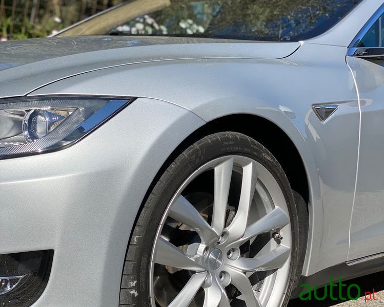 2013' Tesla Model S 85 Perfomance photo #5