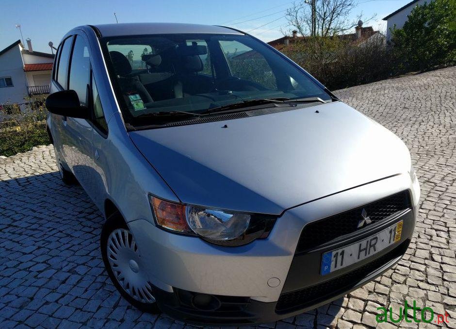 2009' Mitsubishi Colt 1.1 Invite Cleartec photo #2