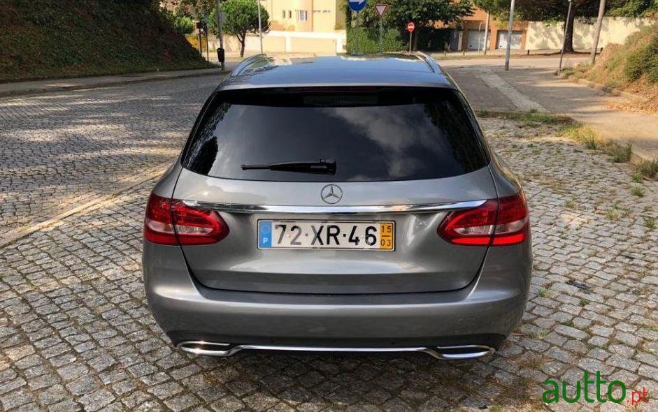 2015' Mercedes-Benz C-200 Avantgarde photo #1