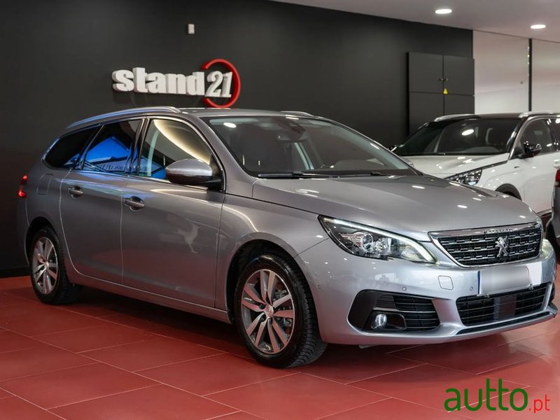 2019' Peugeot 308 Sw photo #1