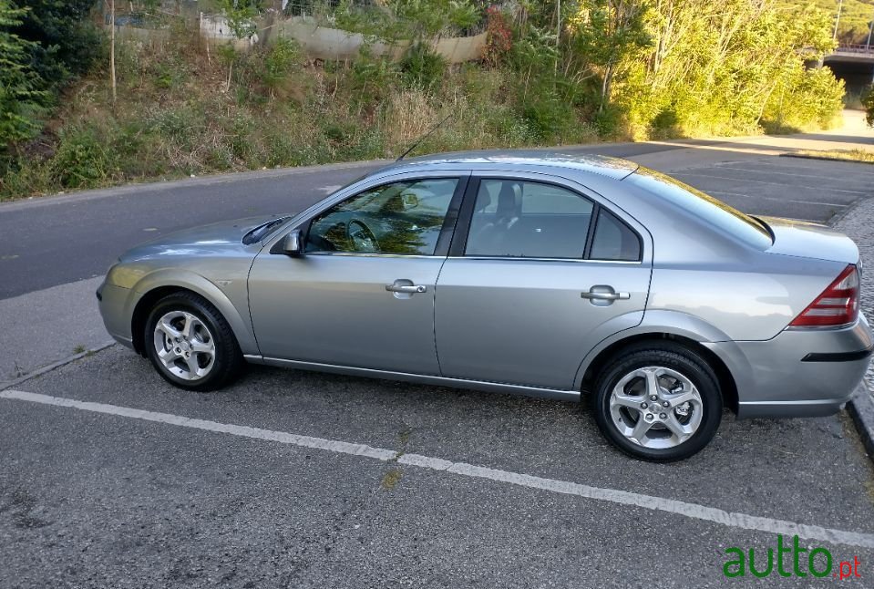 2006' Ford Mondeo Titanium photo #3