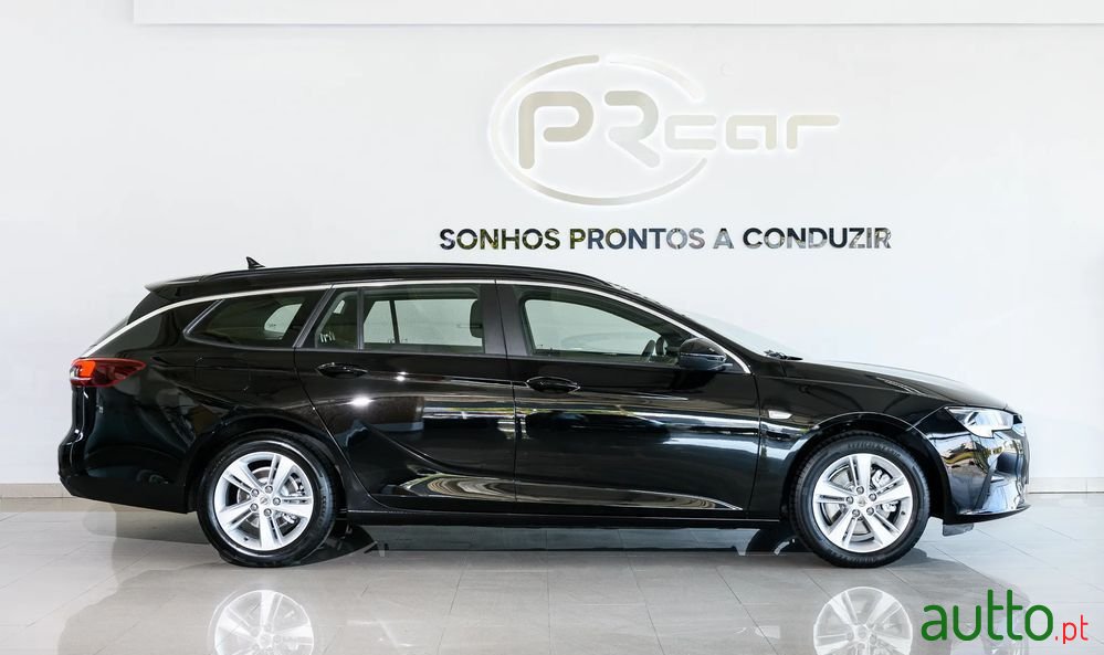 2021' Opel Insignia Sports Tourer photo #2