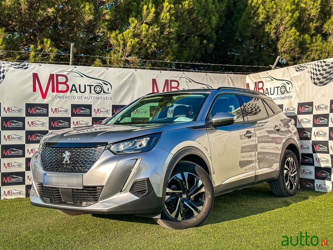 2021' Peugeot 2008 photo #1