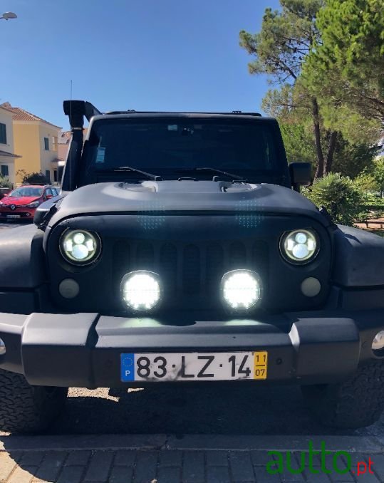 2011' Jeep Wrangler photo #5