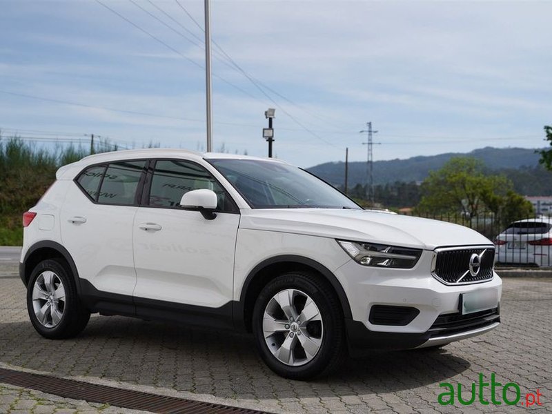 2019' Volvo Xc 40 2.0 D3 Momentum photo #5