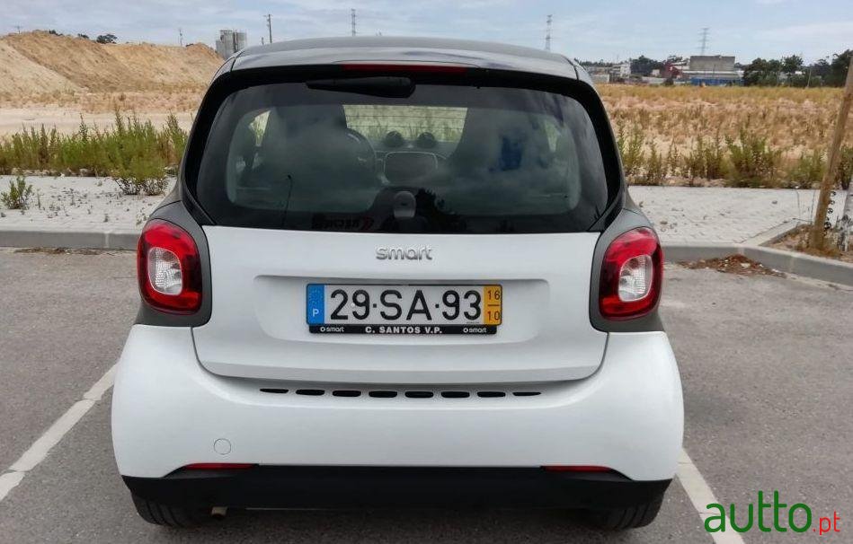 2016' Smart Fortwo photo #3