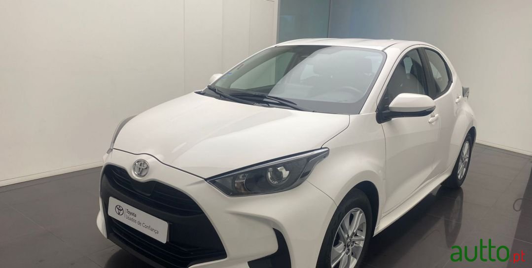 2021' Toyota Yaris photo #1