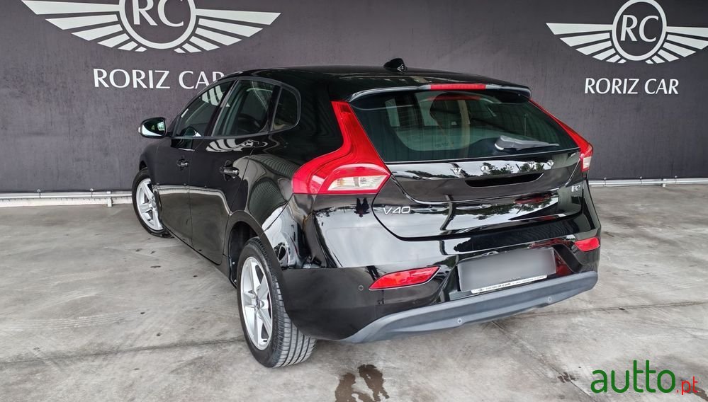 2014' Volvo V40 photo #6