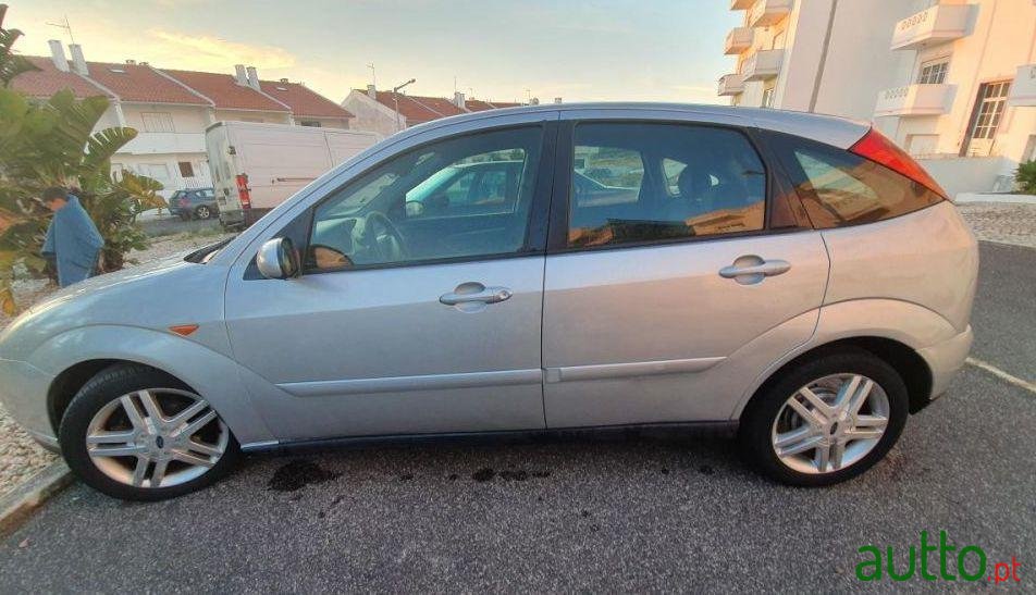 2001' Ford Focus 1.8 Tdi photo #2