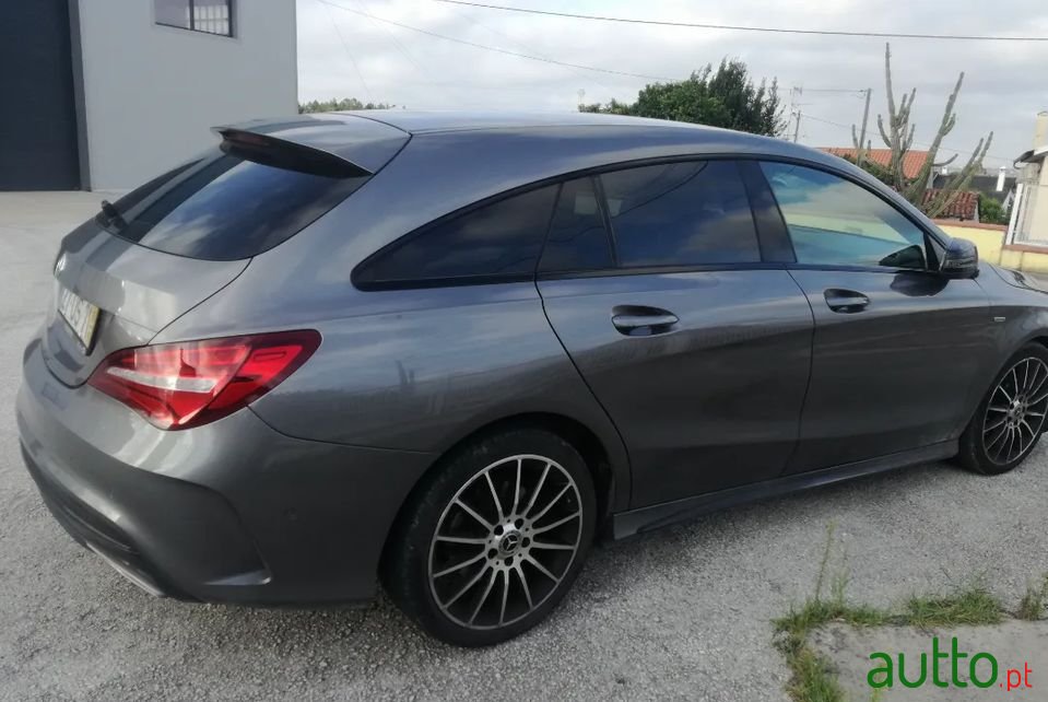 2018' Mercedes-Benz Cla-180 photo #1