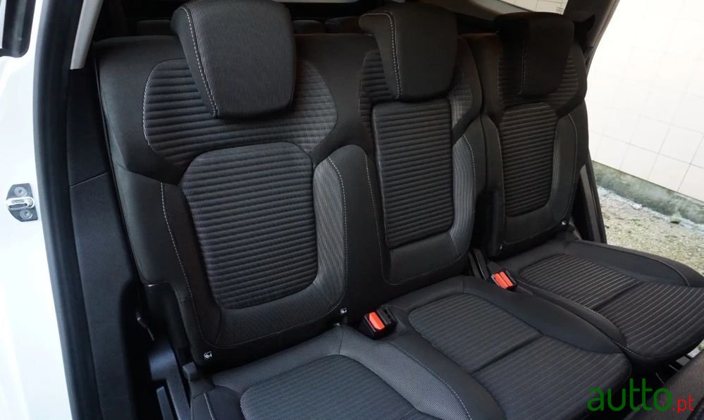 2017' Renault Grand Scenic Energy photo #6