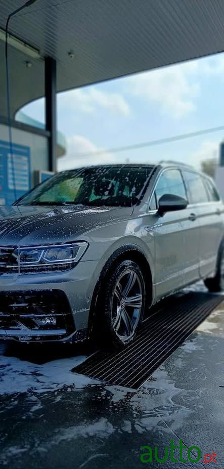 2018' Volkswagen Tiguan 2.0 Tdi R-Line Dsg photo #3